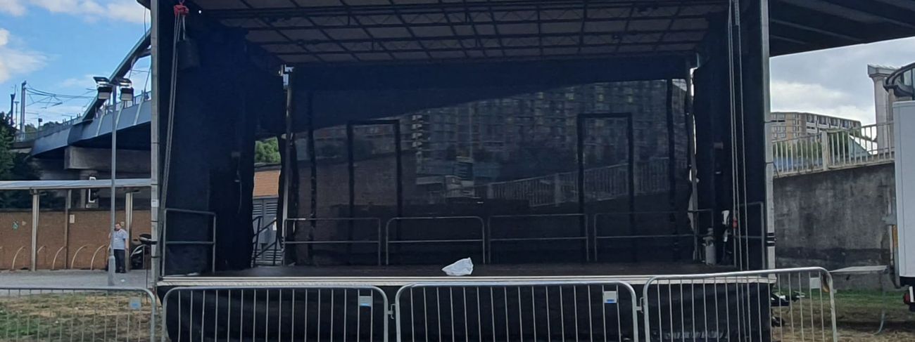 Mobile Trailer Stage 6x8m